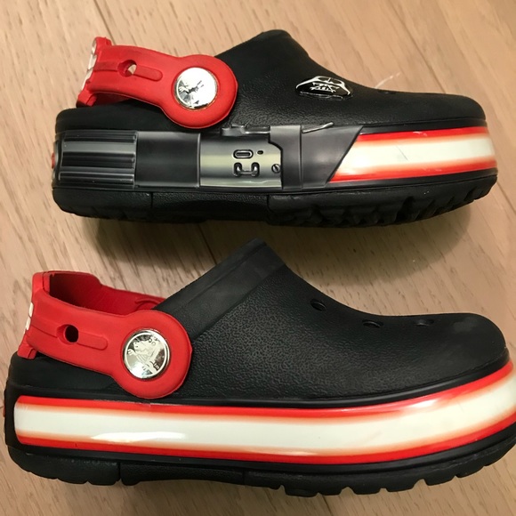Star Wars Darth Vader LightUp Crocs Sz 8 9 Toddler - Picture 4 of 5